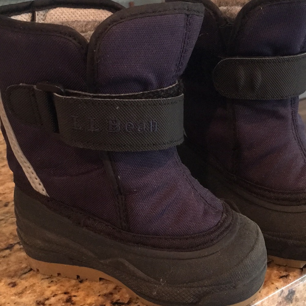 LL bean snow boots toddler size 6